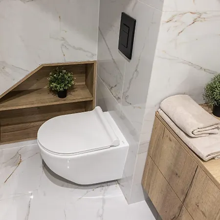 Z Ogrodem - 2-pokojowy *