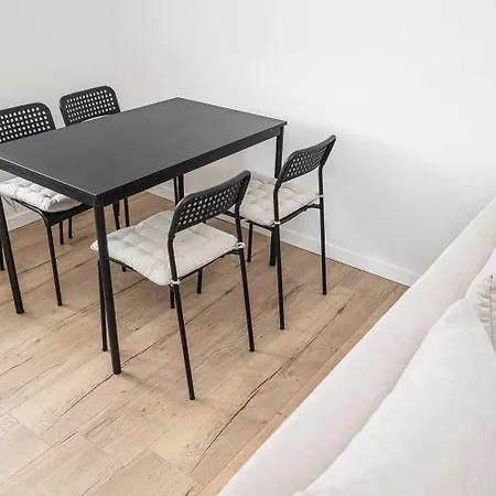 Apartamento Z Ogrodem - 2-pokojowy Radom