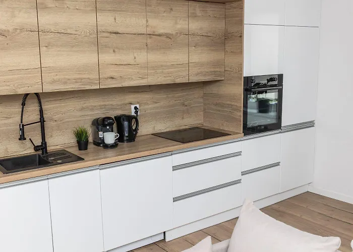 Z Ogrodem - 2-pokojowy 拉多姆