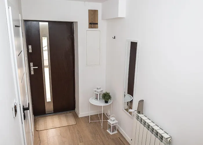 Z Ogrodem - 2-pokojowy 公寓 拉多姆